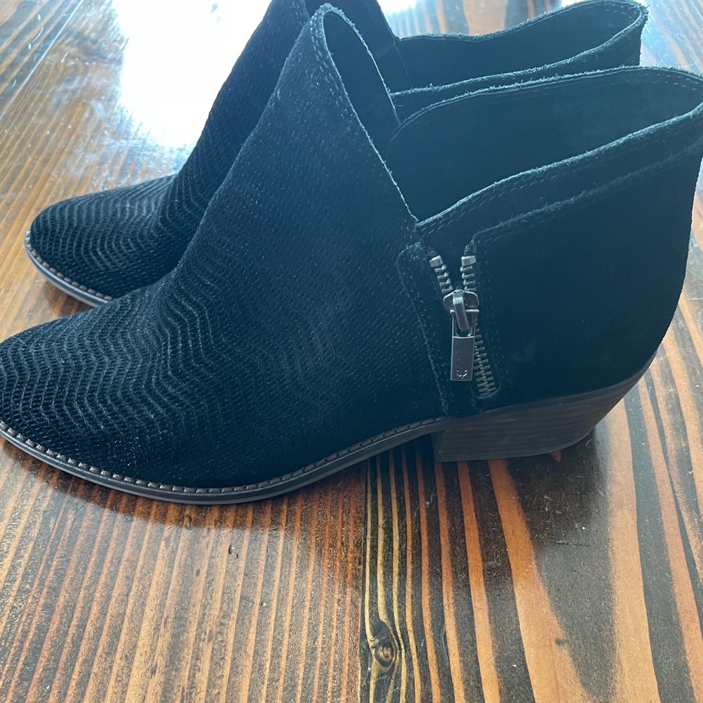 Lucky Brand ankle booties